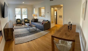 Summit 4 - Luxe Apartment in Unique Historic Building
